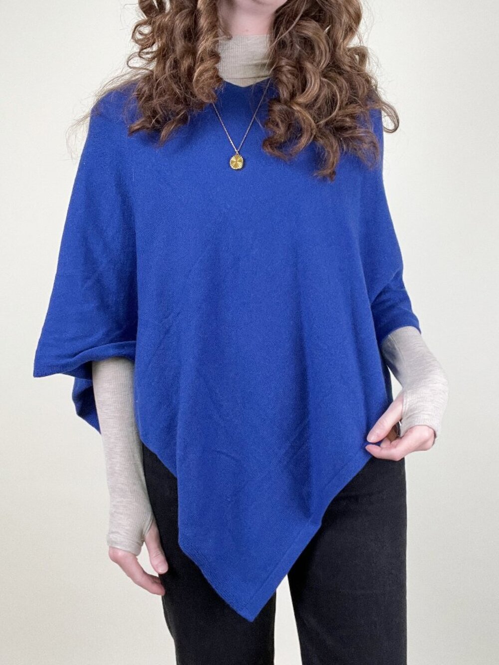 Vintage 100% Pure Cashmere Poncho Cape Sweater Blue Scaninavian Scandi Girl O/S